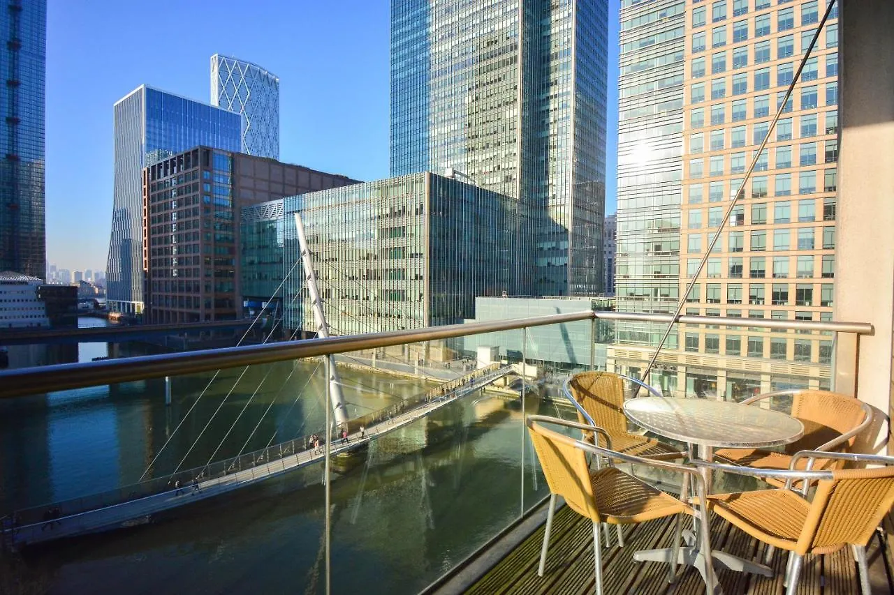 Canary Wharf - Corporate River View Apartments Λονδίνο