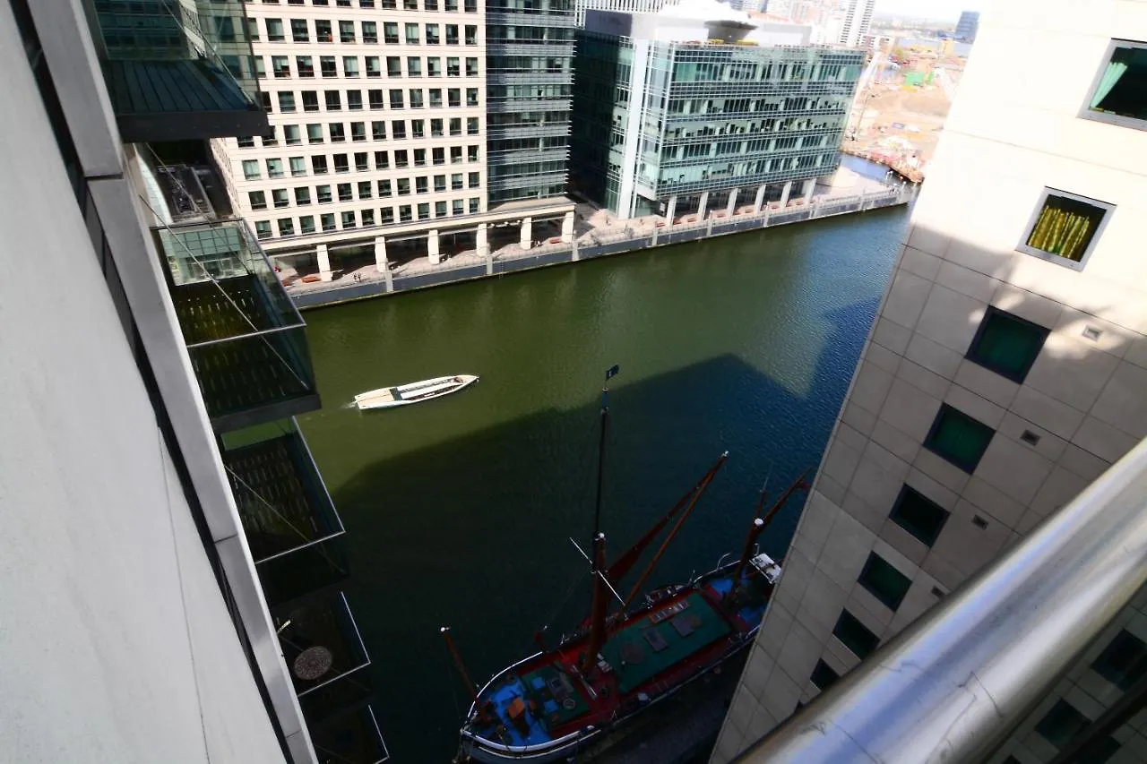 Canary Wharf - Corporate River View Apartments Λονδίνο