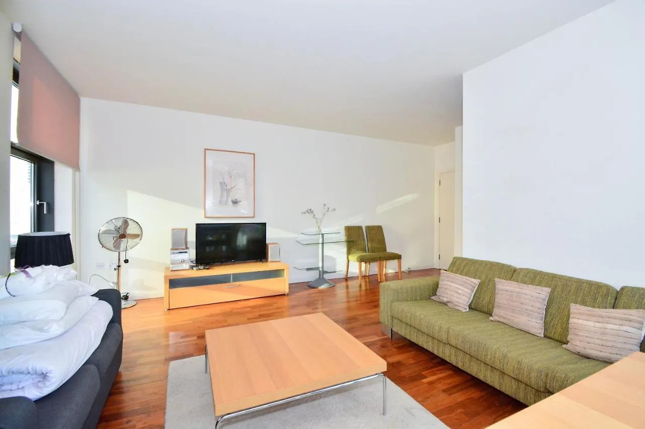 Canary Wharf - Corporate River View Apartments Λονδίνο